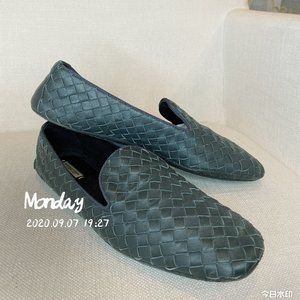 Bottega Veneta Black Lambskin slipper- USED